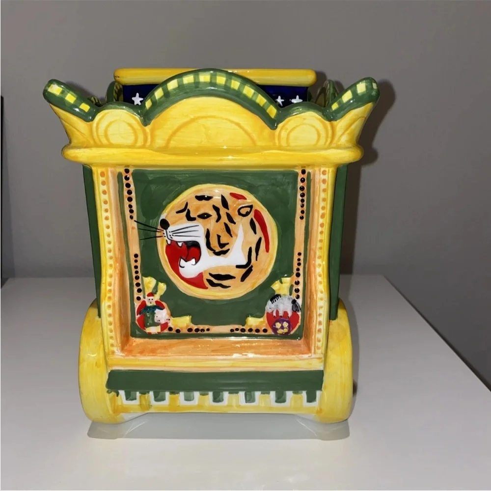 Vintage IGA 1999 Circus Daze Lion &‎ Tiger Train Car Ceramic Cookie Jar